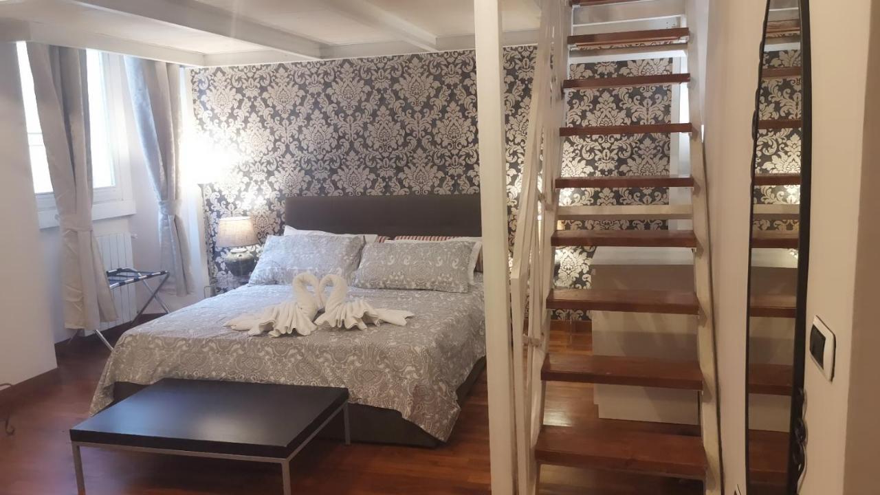 Casa Tiffany Piazza Di Spagna Rzym Zewnętrze zdjęcie