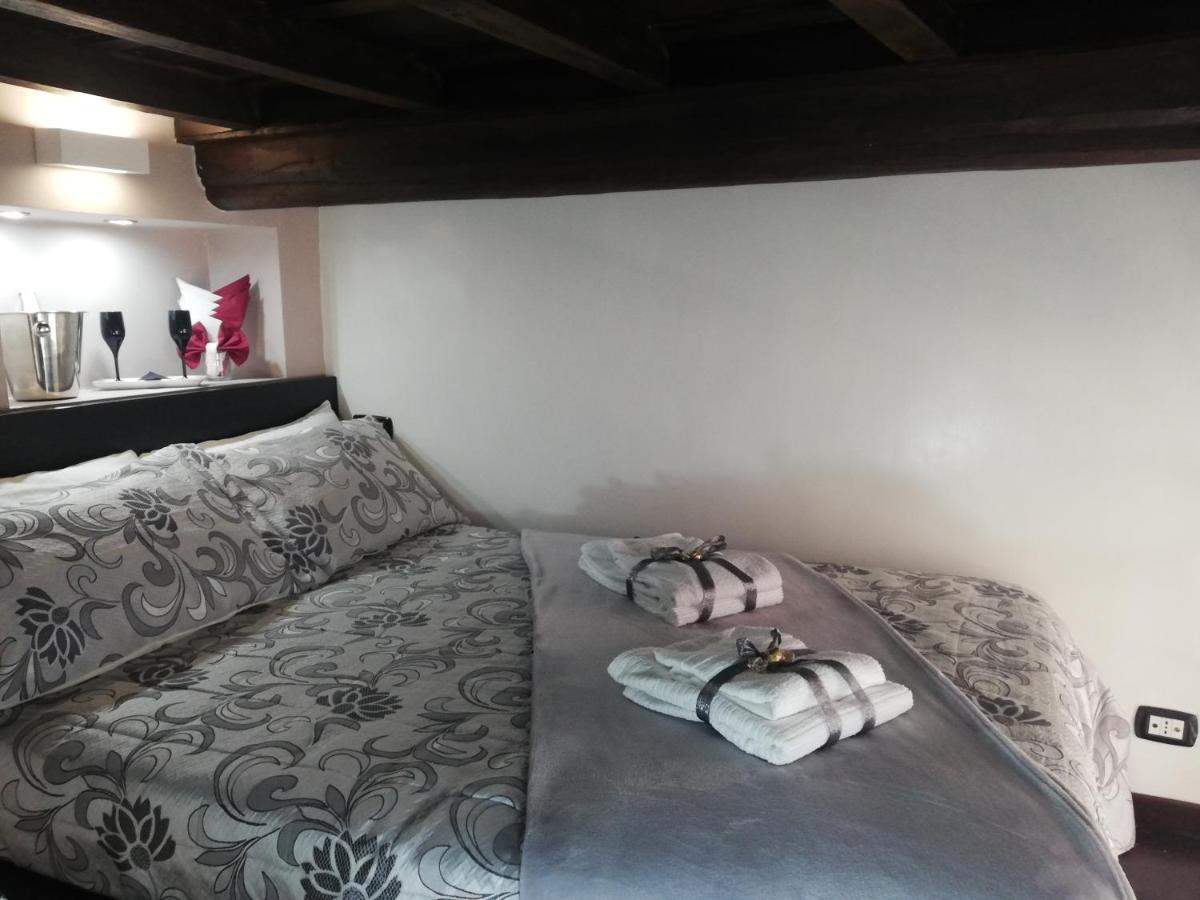 Casa Tiffany Piazza Di Spagna Rzym Zewnętrze zdjęcie